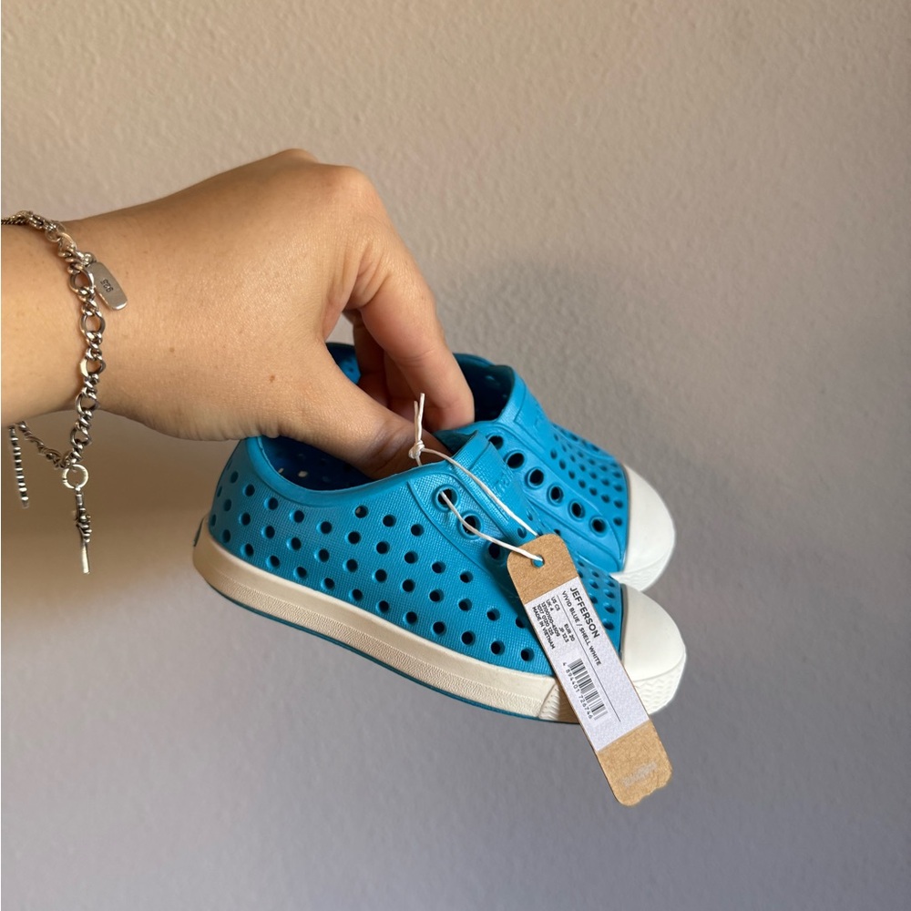 NWT Natives Jefferson - Blue